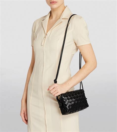 BOTTEGA VENETA Intrecciato leather and gold